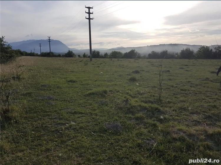 Teren de 5400 mp, în Râșnov Romacril