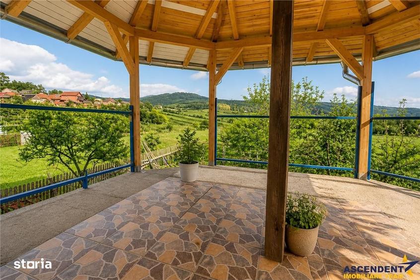 Casă cu 4 camere cu Canalizare în Central