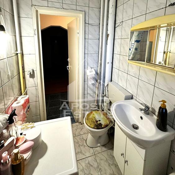 Apartament cu 3 camere decomandat în Aurel Vlaicu