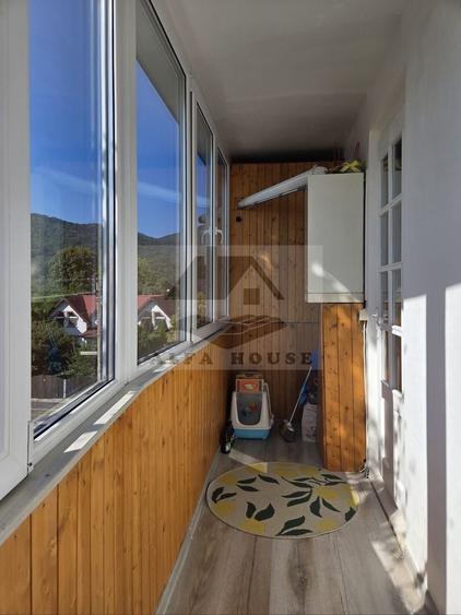 Apartament cu 3 camere decomandat, mobilat în Noua