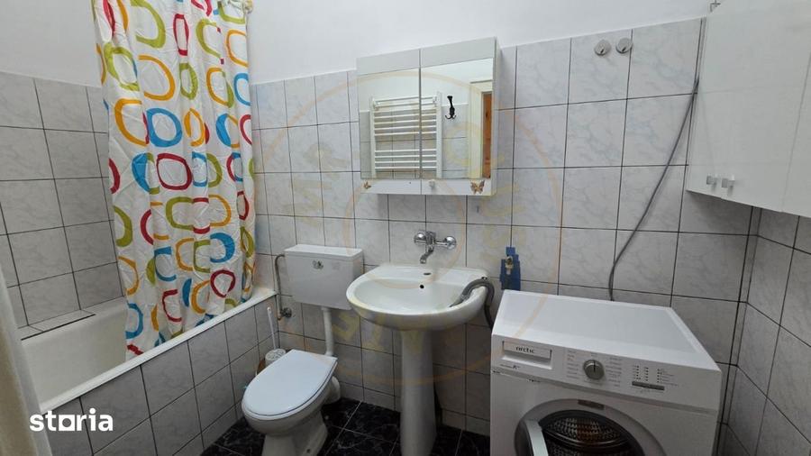 Apartament cu 3 camere decomandat în Titulescu