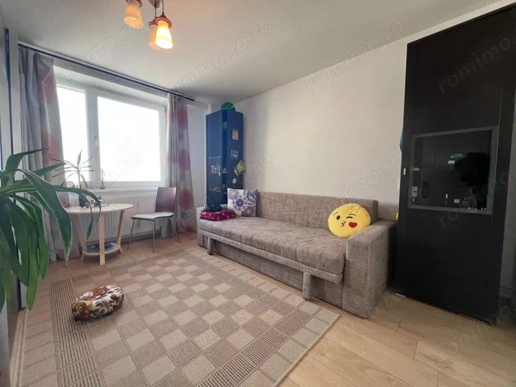 Apartament cu 3 camere decomandat în Dorobanți