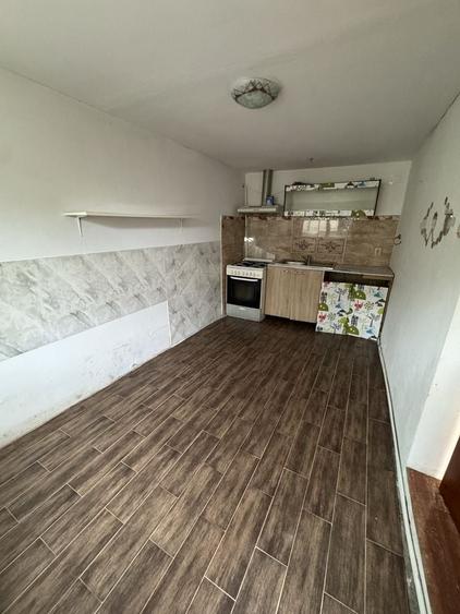 Casă cu 3 camere în Central