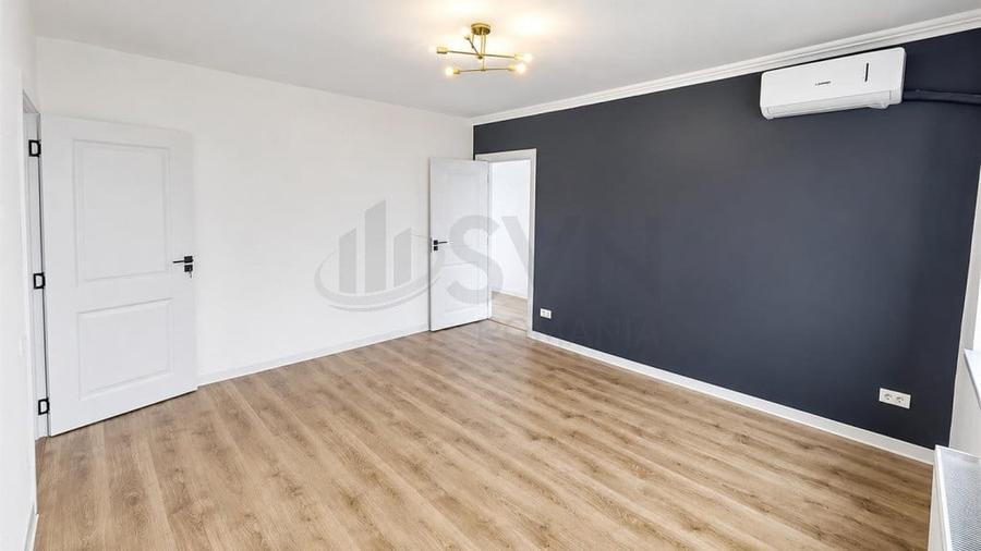 Apartament cu 3 camere semidecomandat în 1 Mai