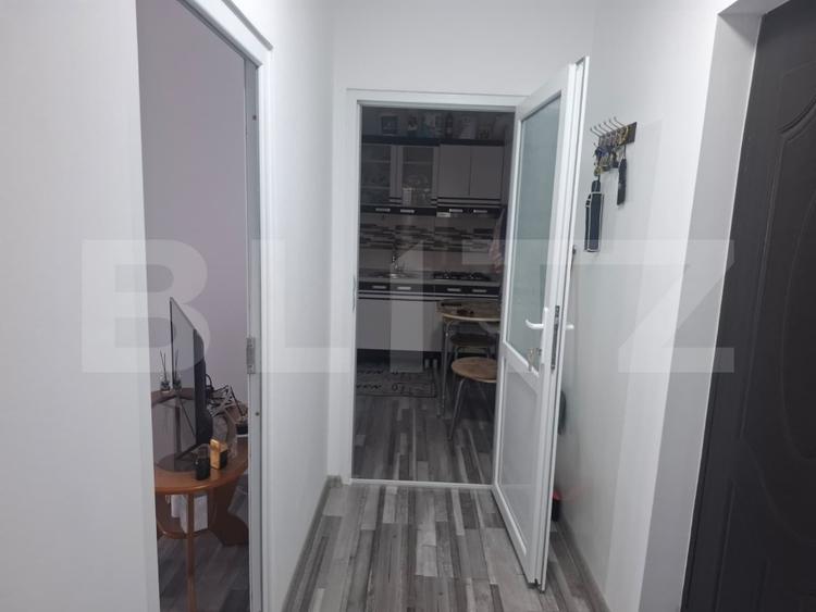 Apartament cu 3 camere decomandat, mobilat în Găești