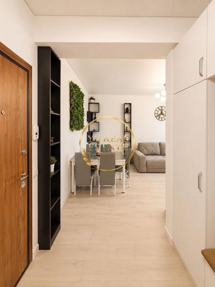 Apartament cu 2 camere decomandat, mobilat în Central