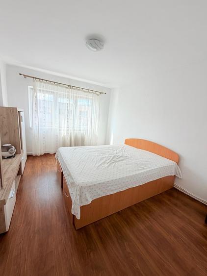 Apartament cu 2 camere decomandat în Tolstoi