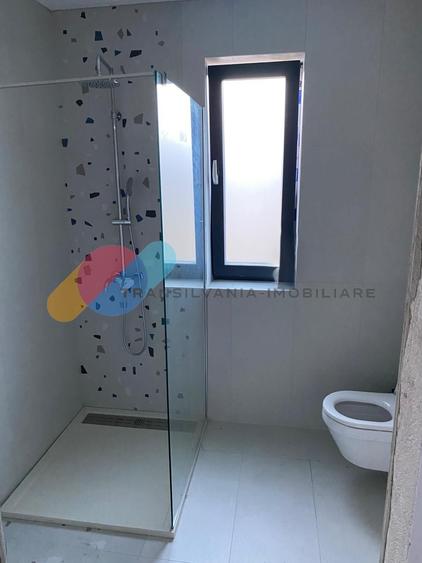 Spațiu comercial, de 80 mp, în Sânnicoară