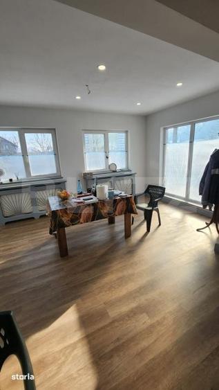 Casă cu 4 camere cu Teren 1800 Mp în Mărișelu