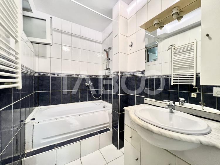 Apartament cu 2 camere semidecomandat, mobilat în Gheorgheni