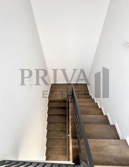Duplex cu 4 camere cu Canalizare în Chișoda