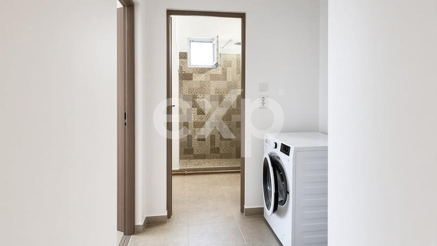 Apartament cu 3 camere decomandat în Medicină