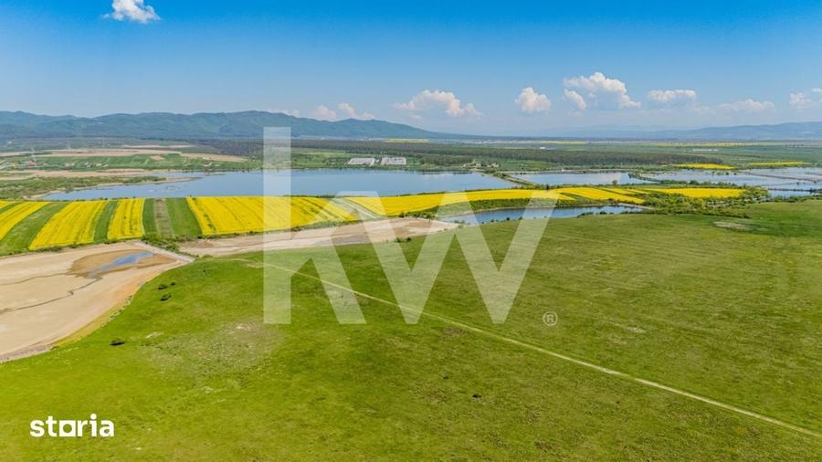 Teren de 4700 mp, în Central