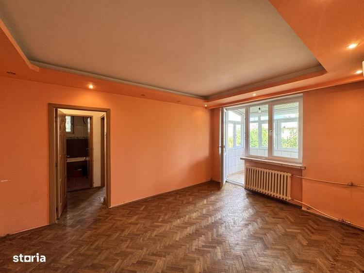 Apartament cu 3 camere decomandat în Titulescu