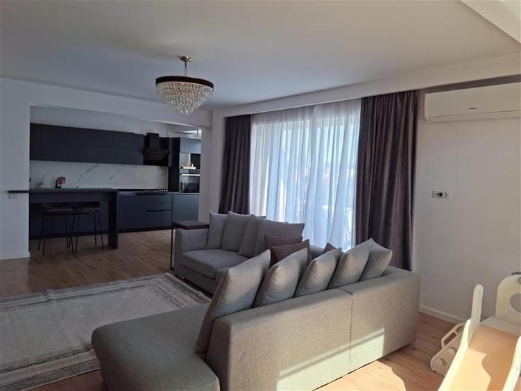 Apartament cu 3 camere decomandat, mobilat în Bucureștii Noi