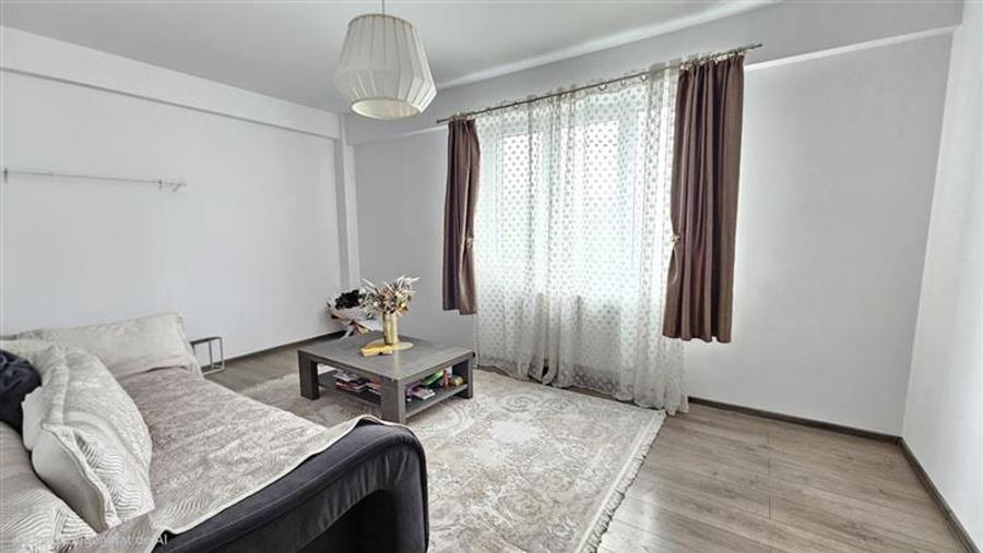 Inchiriere apartament 2 cam Tudor bloc nou modern parcare proprie, - 1