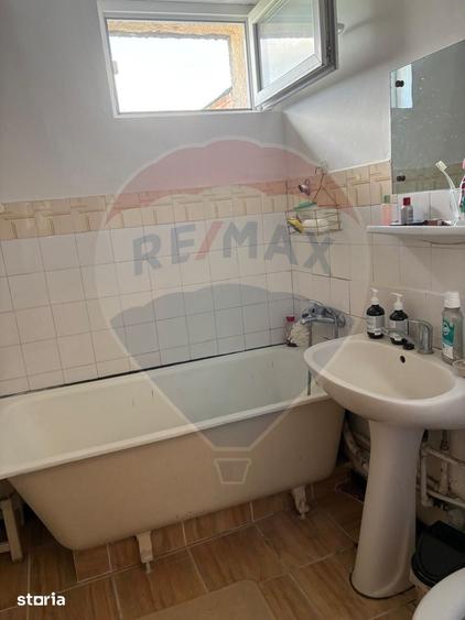Apartament cu 2 camere semidecomandat în Kiseleff