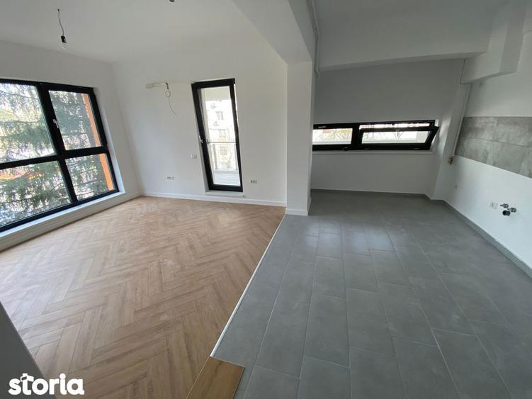 Apartament cu 2 camere decomandat în Crângași