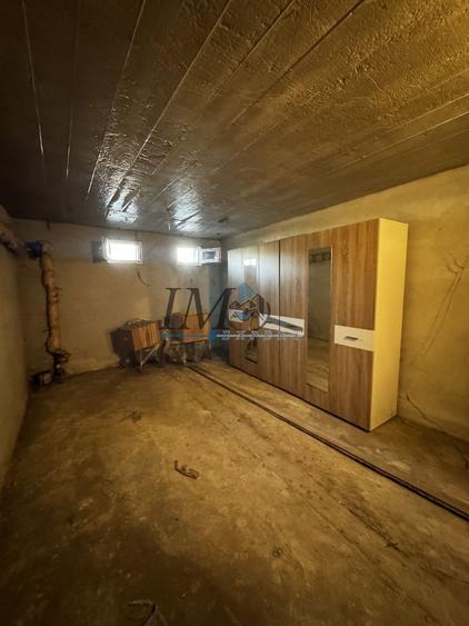 Apartament cu 3 camere decomandat, mobilat în Tolstoi