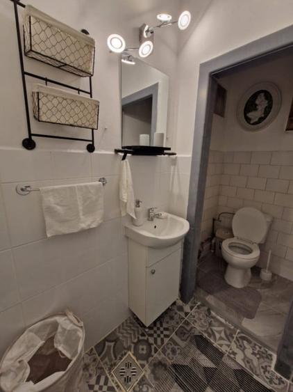 Apartament cu 2 camere semidecomandat în Ultracentral