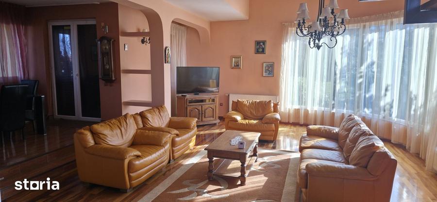 Vila D+P+E de vanzare in cartierul Europa - 3