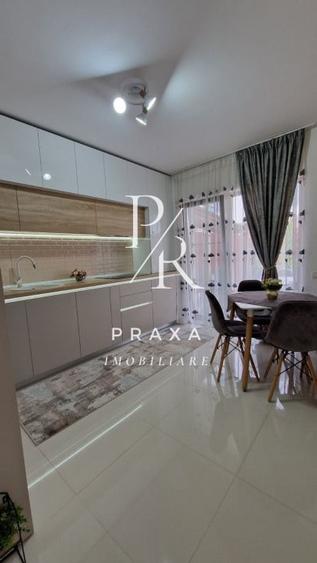 Duplex cu 5 camere cu Canalizare în Florești