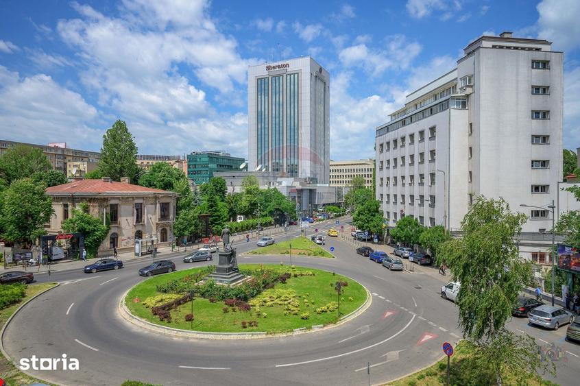 Apartament cu 5 camere în Romană