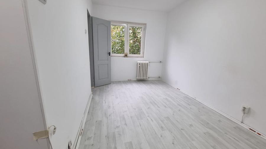 Garsonieră semidecomandată în Rahova