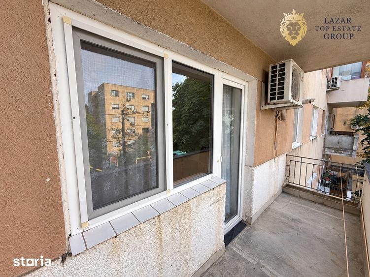 Apartament cu 3 camere semidecomandat în Vladimirescu