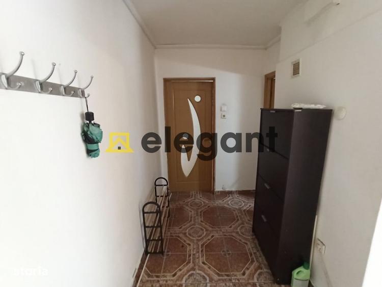 Apartament cu 3 camere semidecomandat, mobilat în Craiovița Nouă