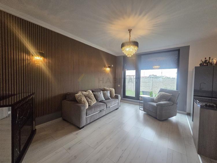 Duplex cu 4 camere cu Canalizare în Nord