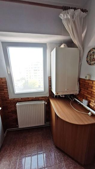 Apartament cu 2 camere semidecomandat, mobilat în Răcădău