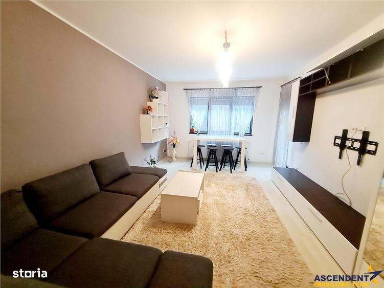 Apartament cu 3 camere decomandat, mobilat în Central