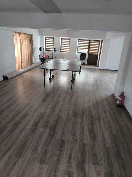 Spațiu comercial, de 600 mp, în Central