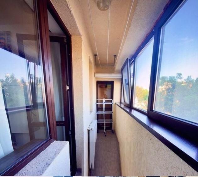 Apartament cu 3 camere în Alexandru Obregia