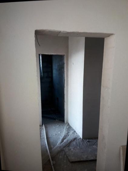 Apartament cu 2 camere decomandat în Exterior Vest