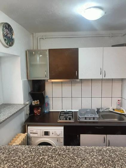Garsonieră decomandată în Central