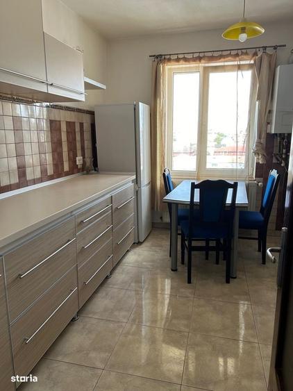 Apartament cu 3 camere decomandat în George Enescu