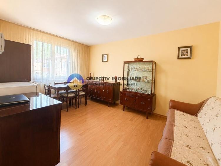 Apartament cu 2 camere decomandat în Central