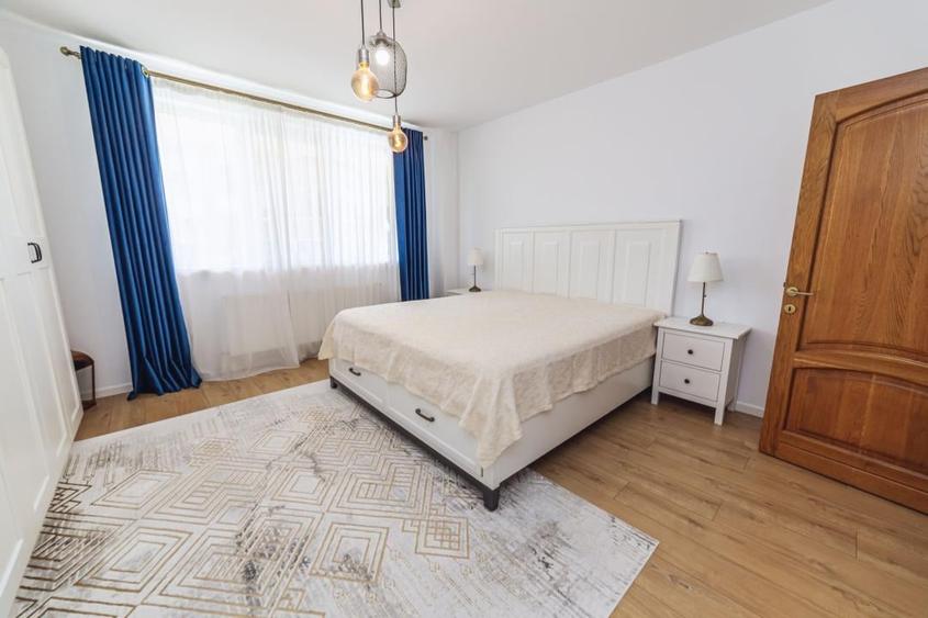 Apartament cu 3 camere decomandat, mobilat în Prelungirea Ghencea