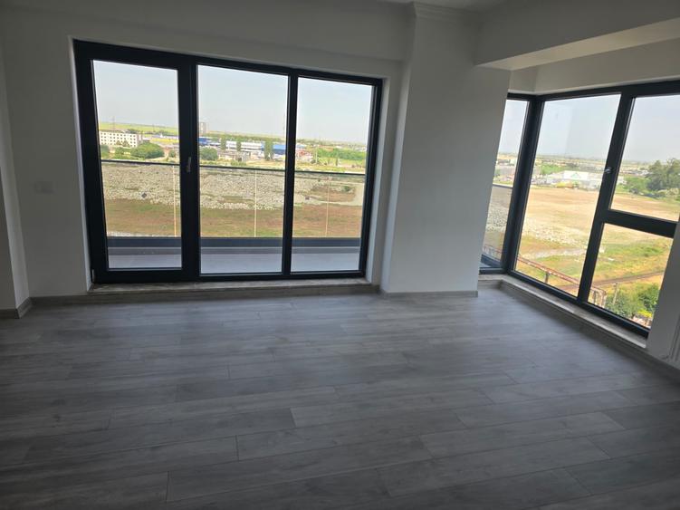 Apartament cu 3 camere decomandat în Energia