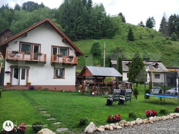 Casă individuală cu 4 camere cu Teren 969 Mp în Moieciu de Sus