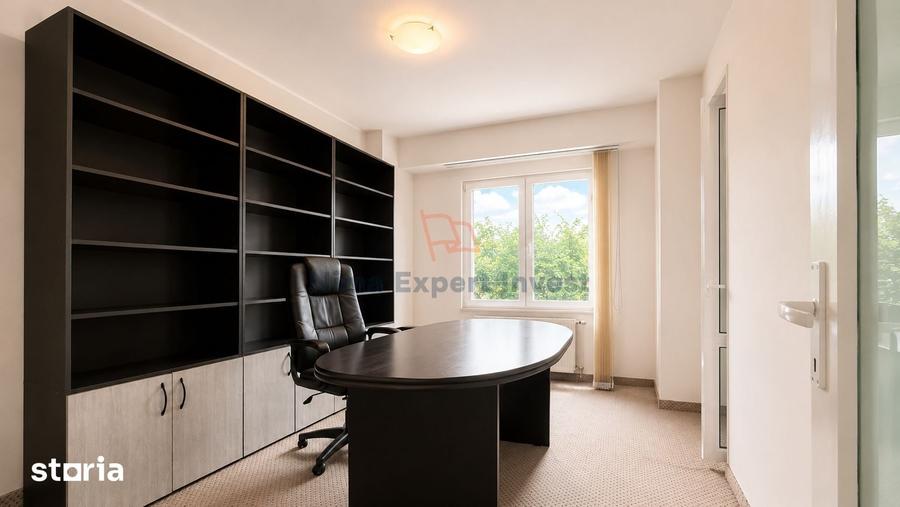 Apartament cu 4 camere în Centrul Civic