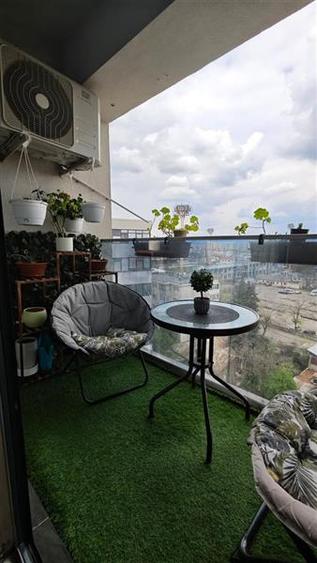 Apartament cu 3 camere decomandat, mobilat în 9 Mai