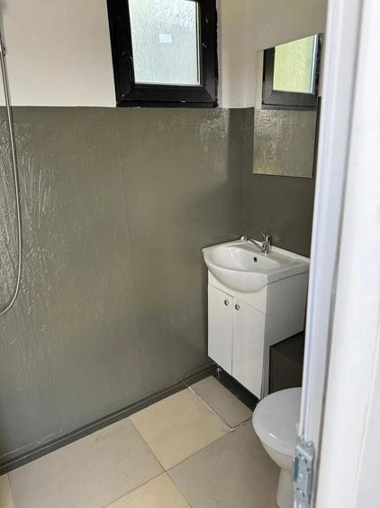 Spațiu comercial, de 100 mp, în Sălcuța