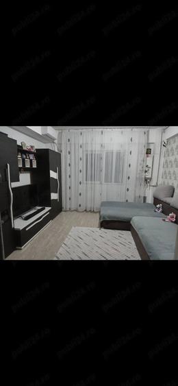 Apartament cu 2 camere semidecomandat în Roșu