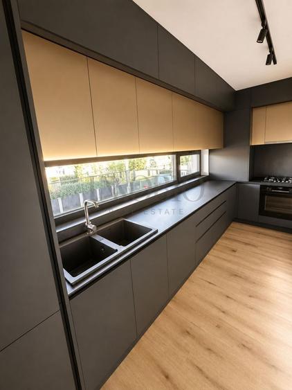Apartament cu 4 camere semidecomandat în Iancu Nicolae