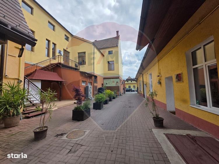 Spațiu comercial, de 179 mp, în Central