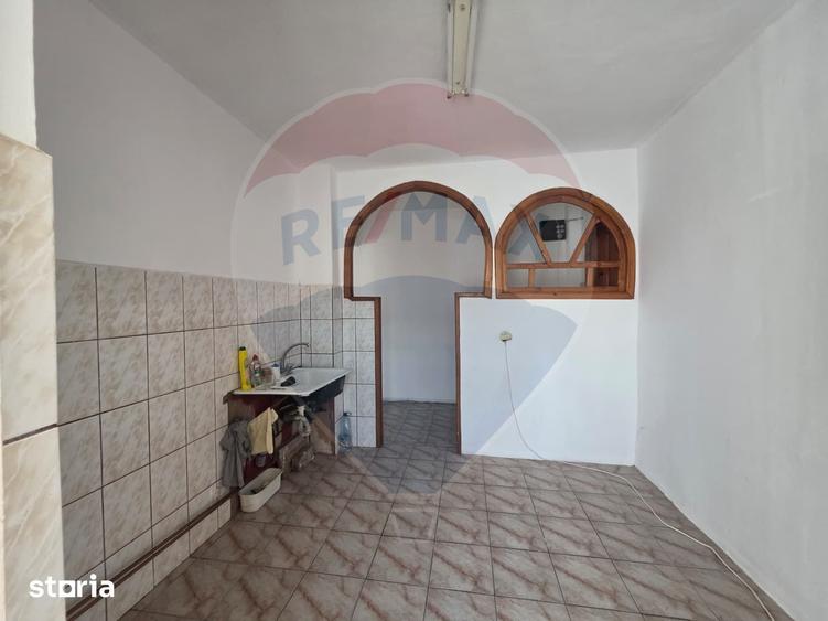 Apartament cu 2 camere decomandat în Vitrometan