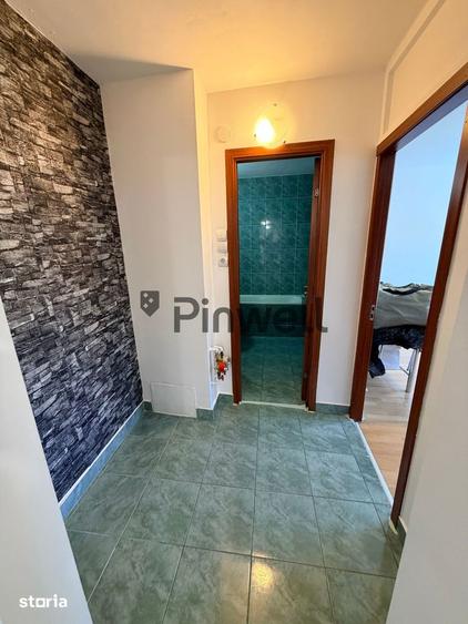 Apartament cu 2 camere decomandat în Tei